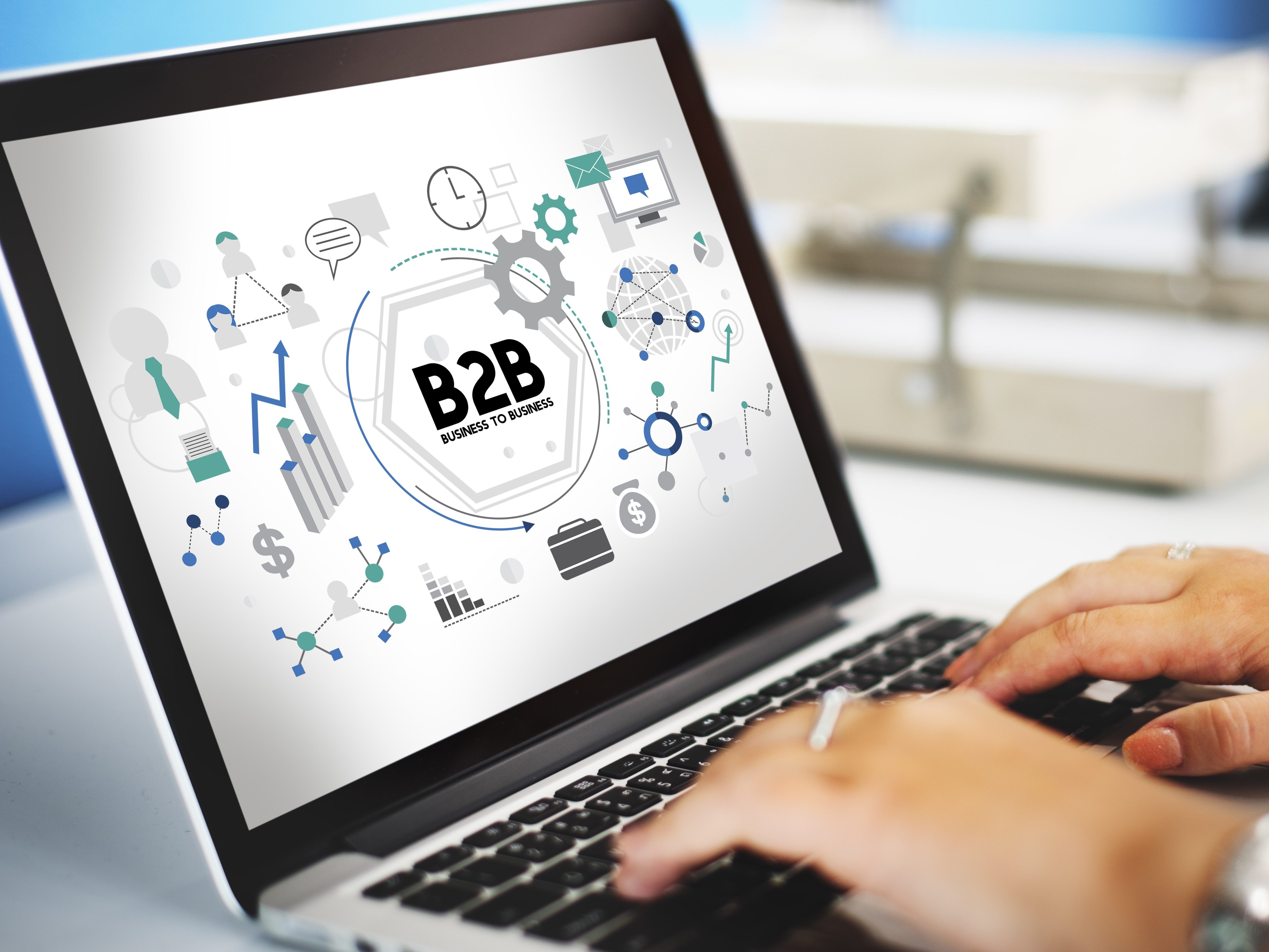 Ecommerce-Operations-and-Marketplace-Management.jpg